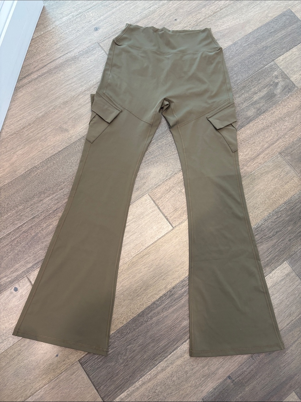 Olive Flare Cargo Leggings - Women Pants
